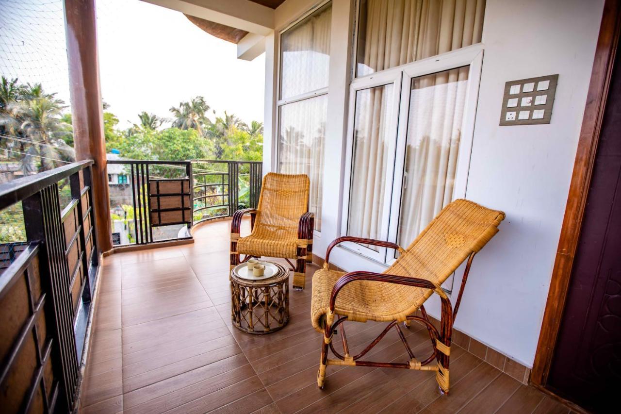 Waves Beach House بونديتْشيري المظهر الخارجي الصورة