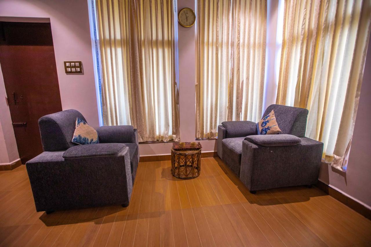 Waves Beach House بونديتْشيري المظهر الخارجي الصورة