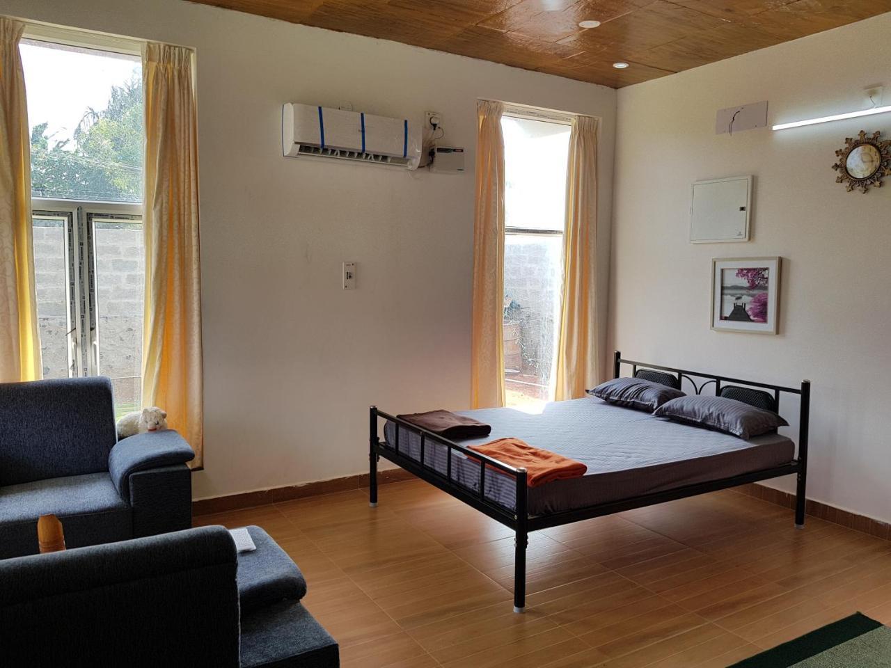 Waves Beach House بونديتْشيري المظهر الخارجي الصورة