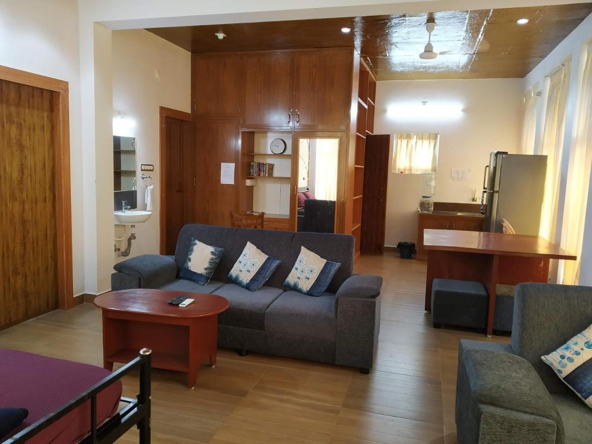 Waves Beach House بونديتْشيري المظهر الخارجي الصورة