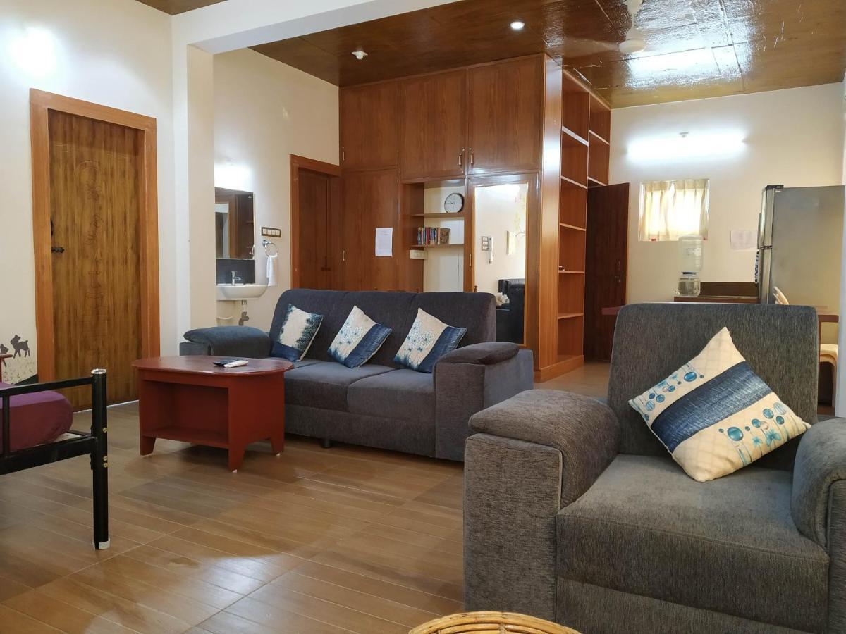 Waves Beach House بونديتْشيري المظهر الخارجي الصورة